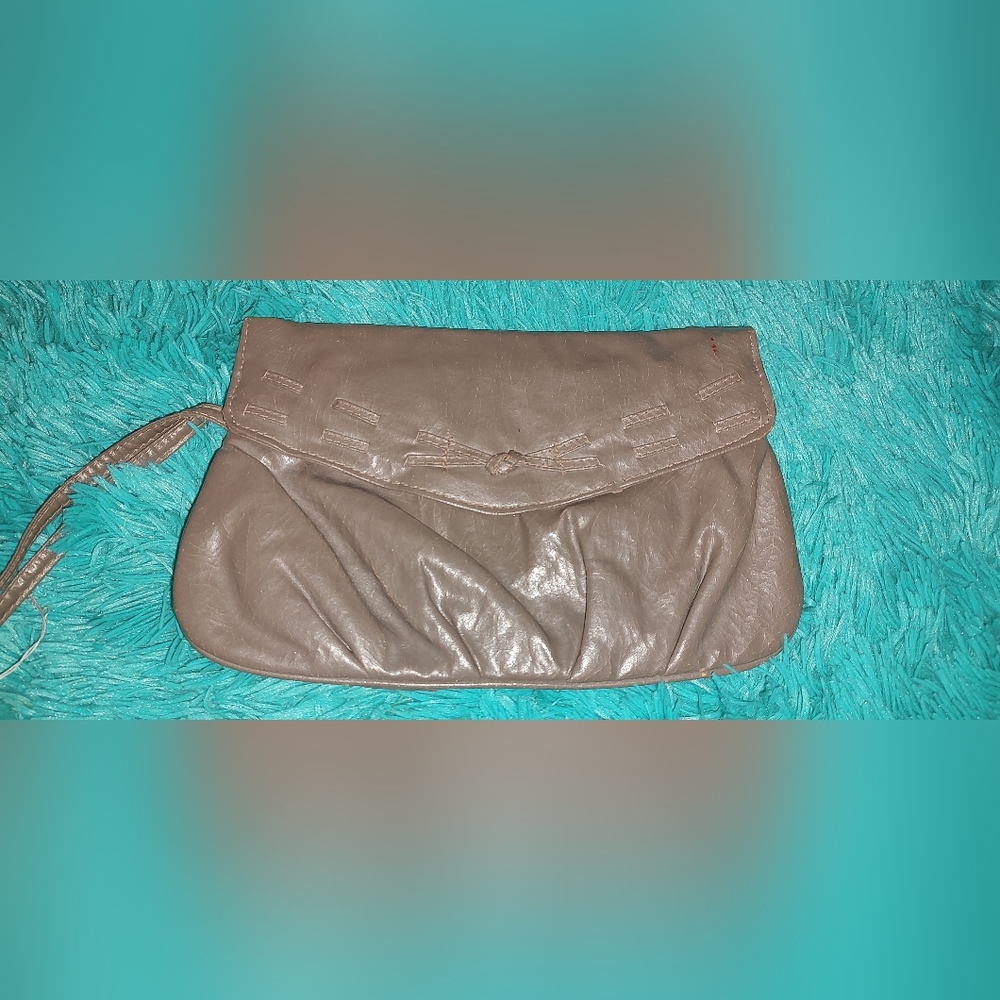 Retro clutch!